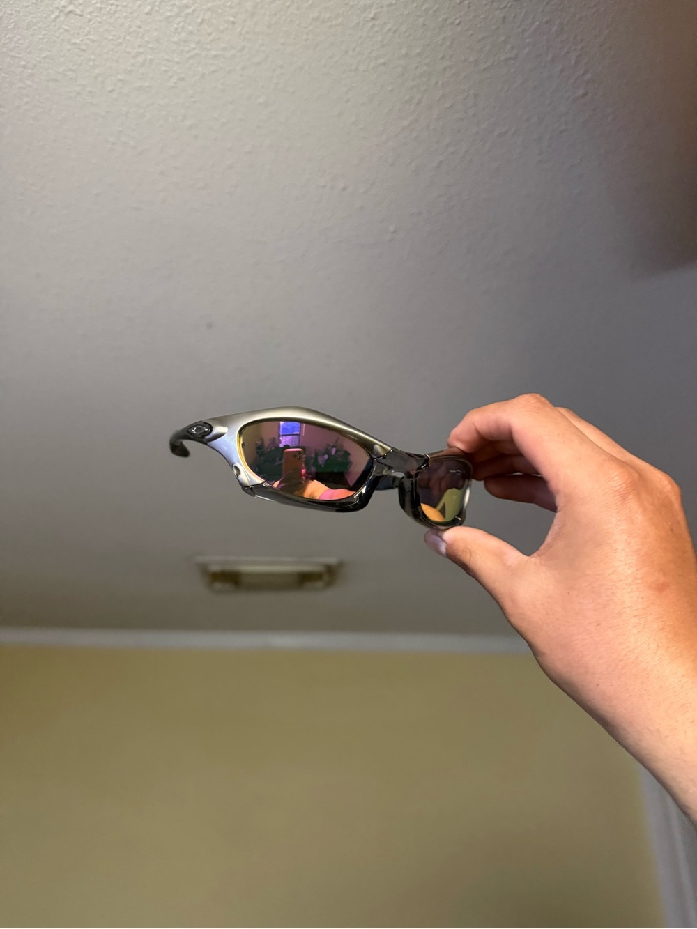 Oaks sunglasses Polarized Sport Sunglasses - Black Frame with Mirrored Lenses